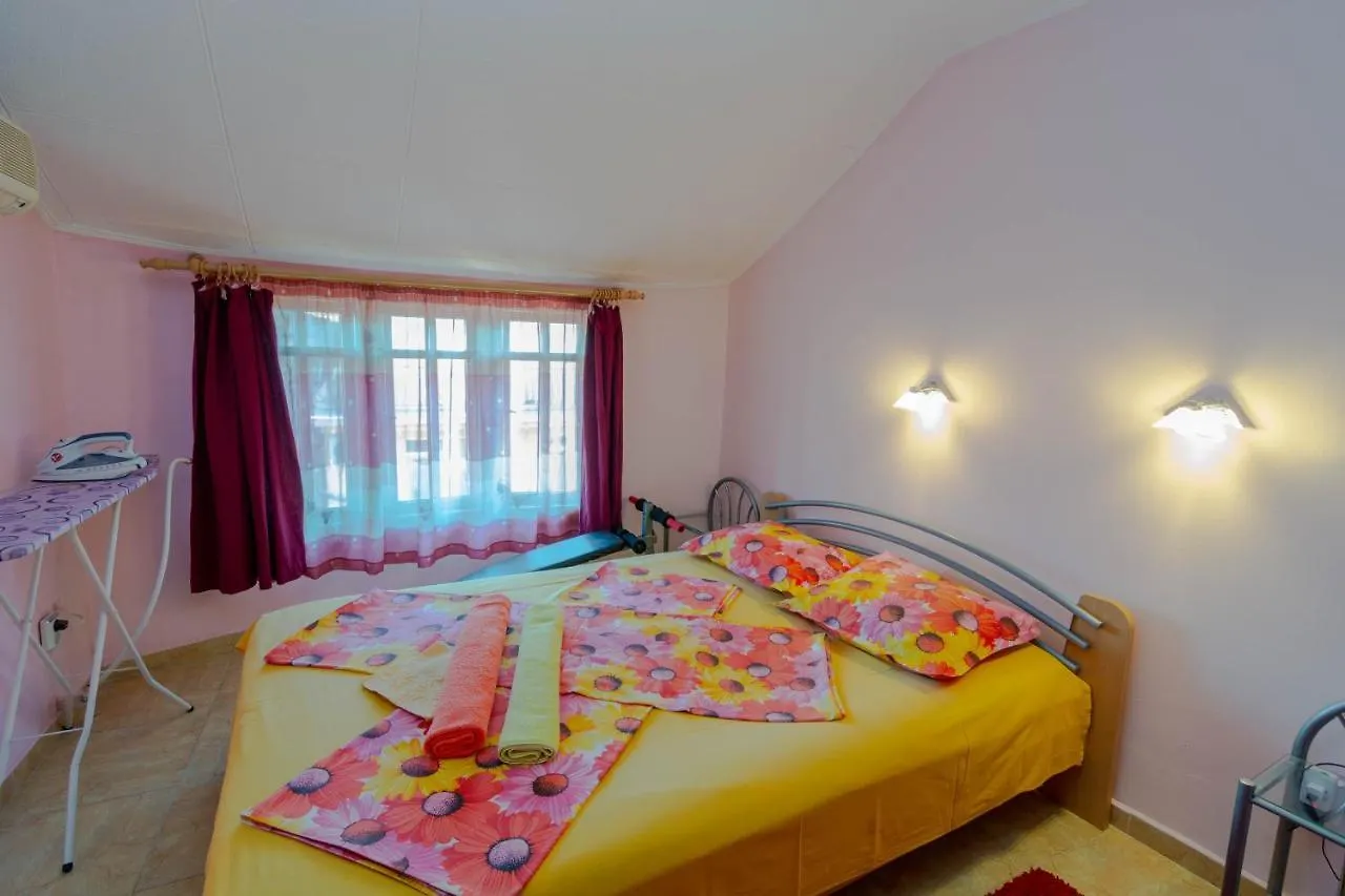 Fener Guest House Поморие