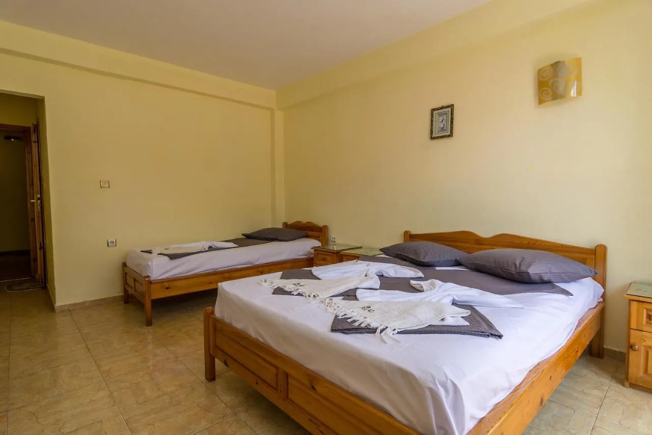 Fener Guest House Поморие 3*,