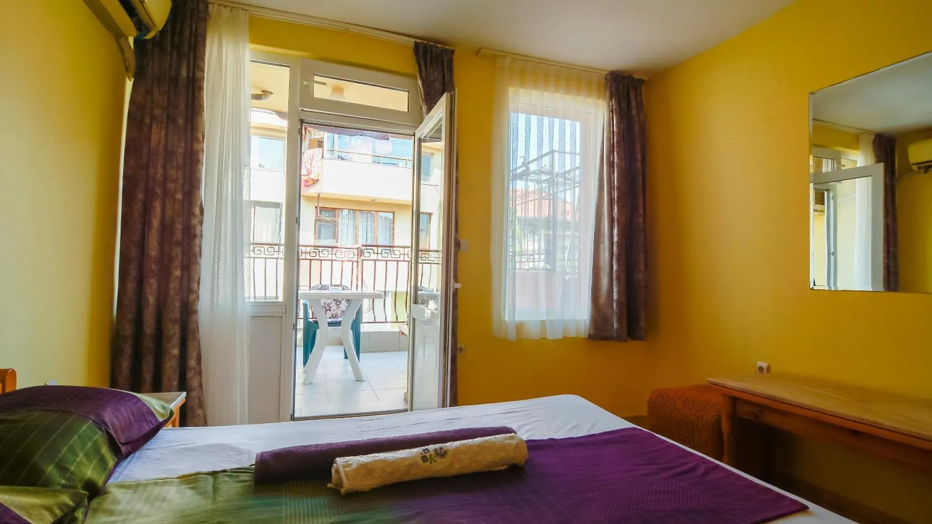 Fener Guest House Поморие Болгария